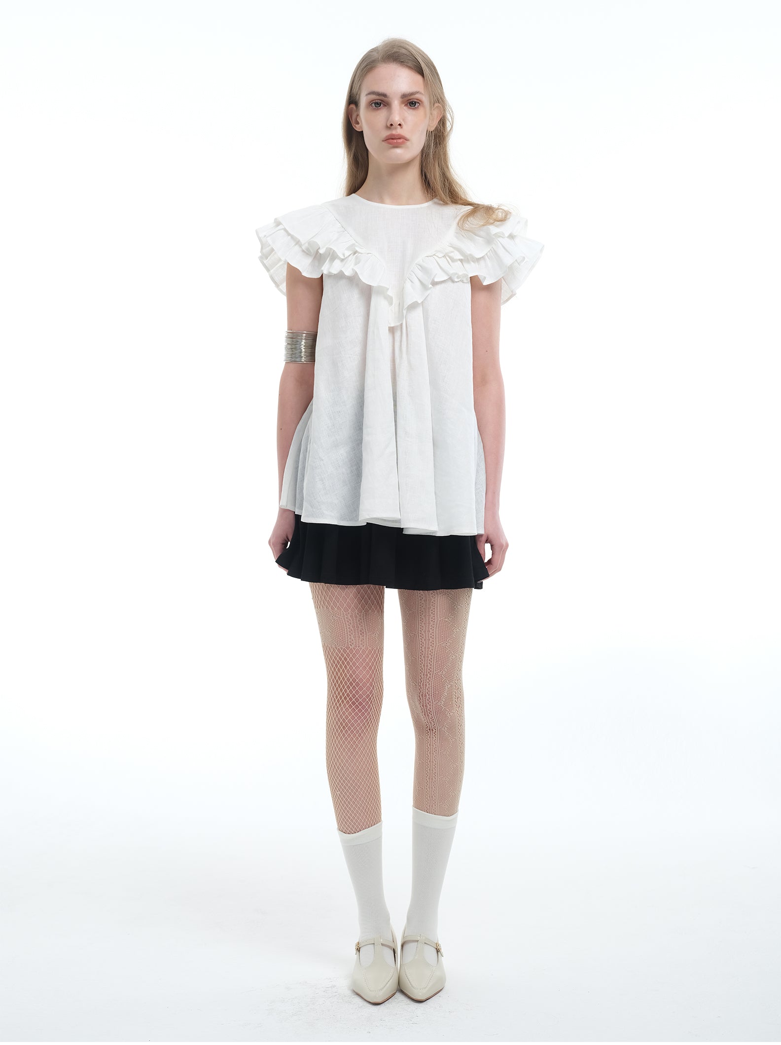 8ght 8ghts ‘Wind Lotus’ Fine-Striped Peter Pan Collar T-Shirt for Women