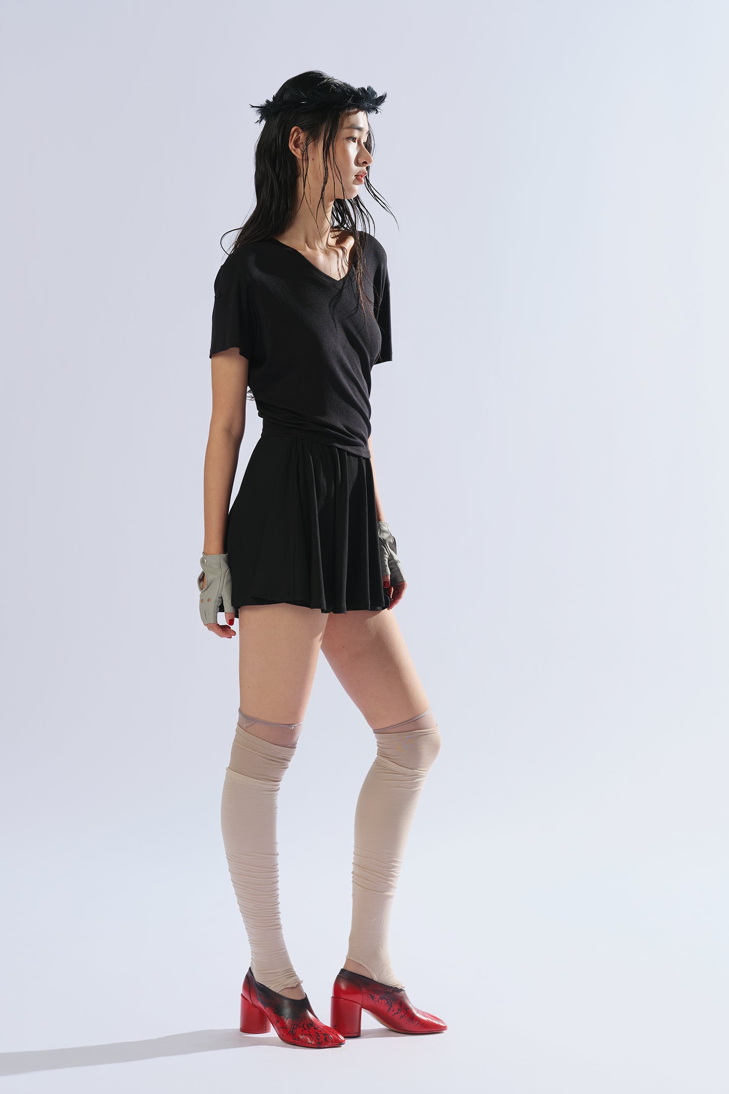 8ght 8ghts Warmth ‘Xu’ V-neck Short-sleeved Tee: Modal and Cashmere Women’s Top