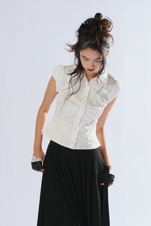 8ght 8ghts Sisyphus’Cloud ‘Sisyphus’ Cloud’ Short-sleeved V-neck shirt with puff sleeves